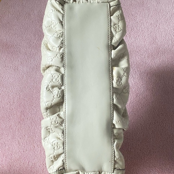 Gucci White Ivory Leather Shoulder Bag - Picture 6 of 9